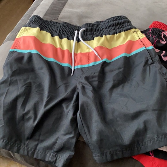 Bundle of 3 old navy swim trunks - Picture 8 of 8